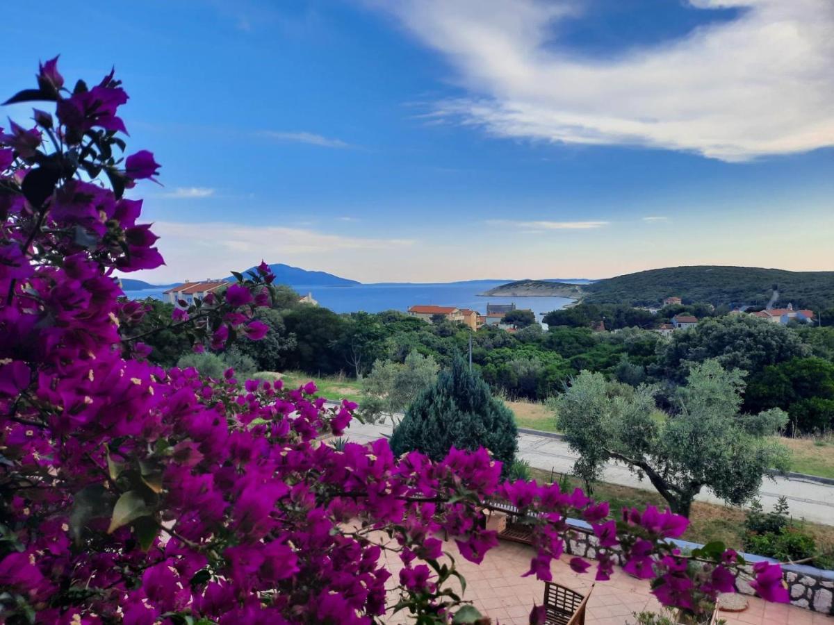 Hotel Zlatni Lav Martinšćica Eksteriør billede