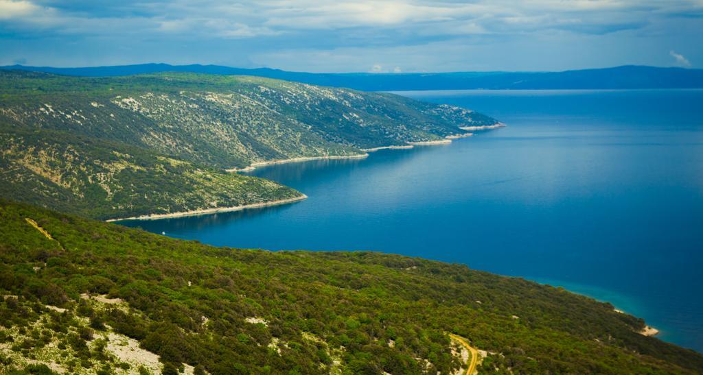 Hotel Zlatni Lav Martinšćica Eksteriør billede