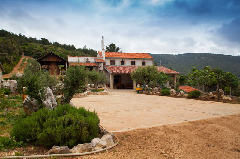 Hotel Zlatni Lav Martinšćica Eksteriør billede