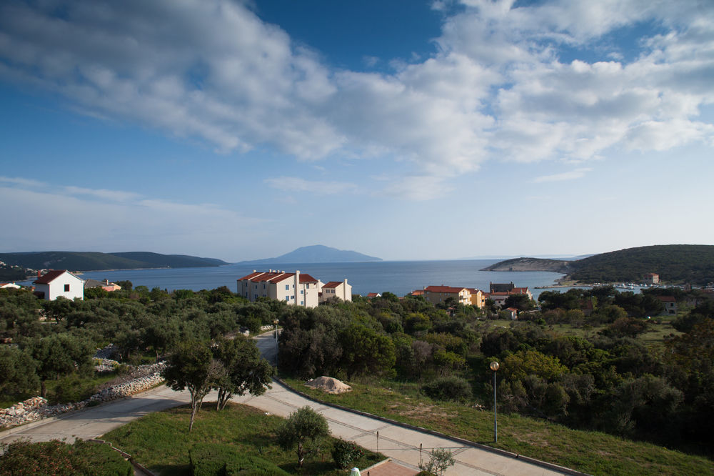 Hotel Zlatni Lav Martinšćica Eksteriør billede